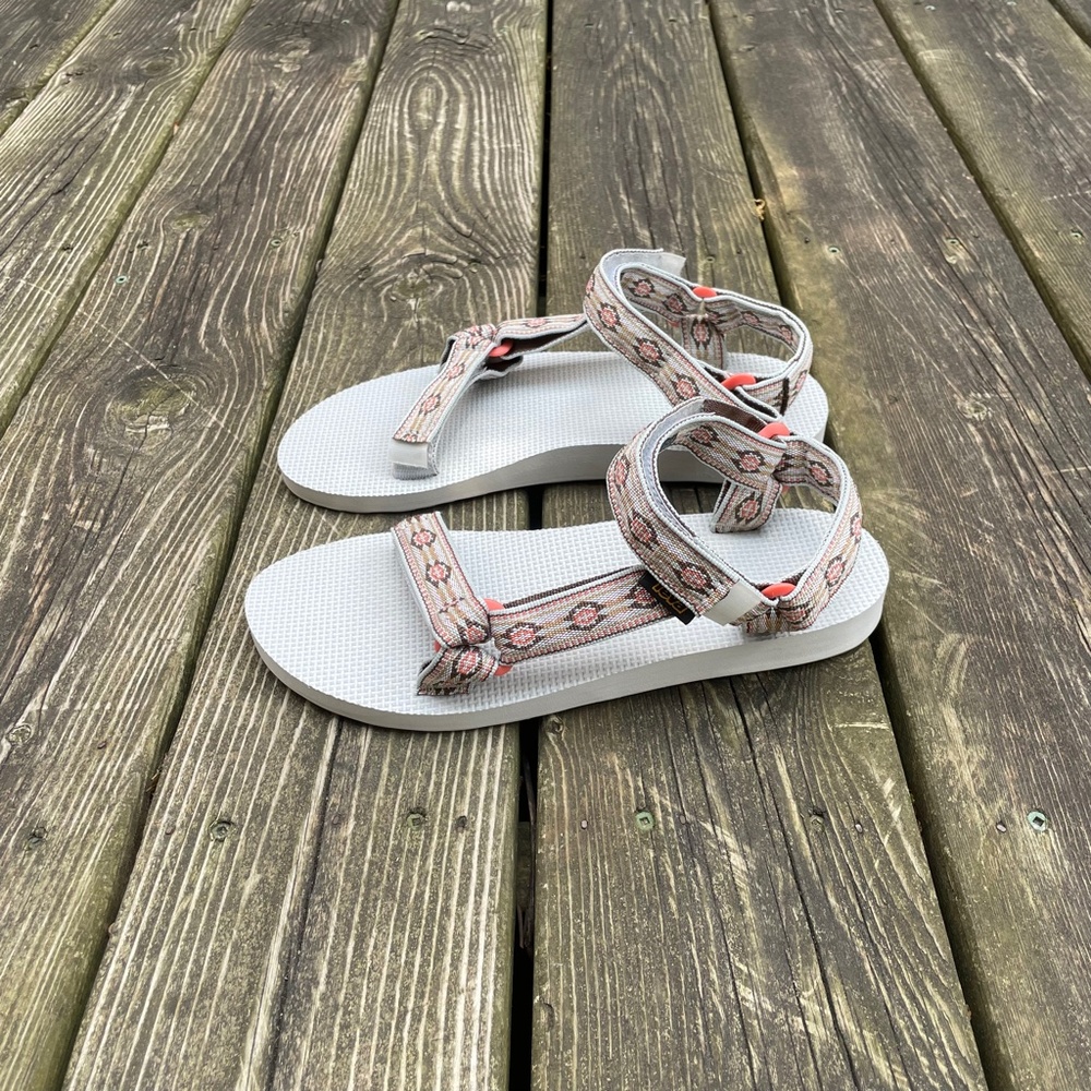 Teva Women's Sandals Size 9 - Picture 6 of 10